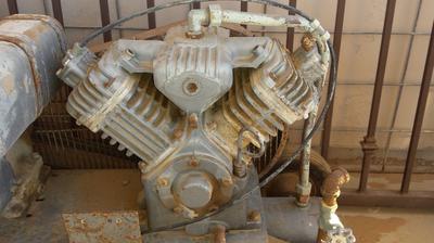 Old Portable Dayton Speedaire Compressor