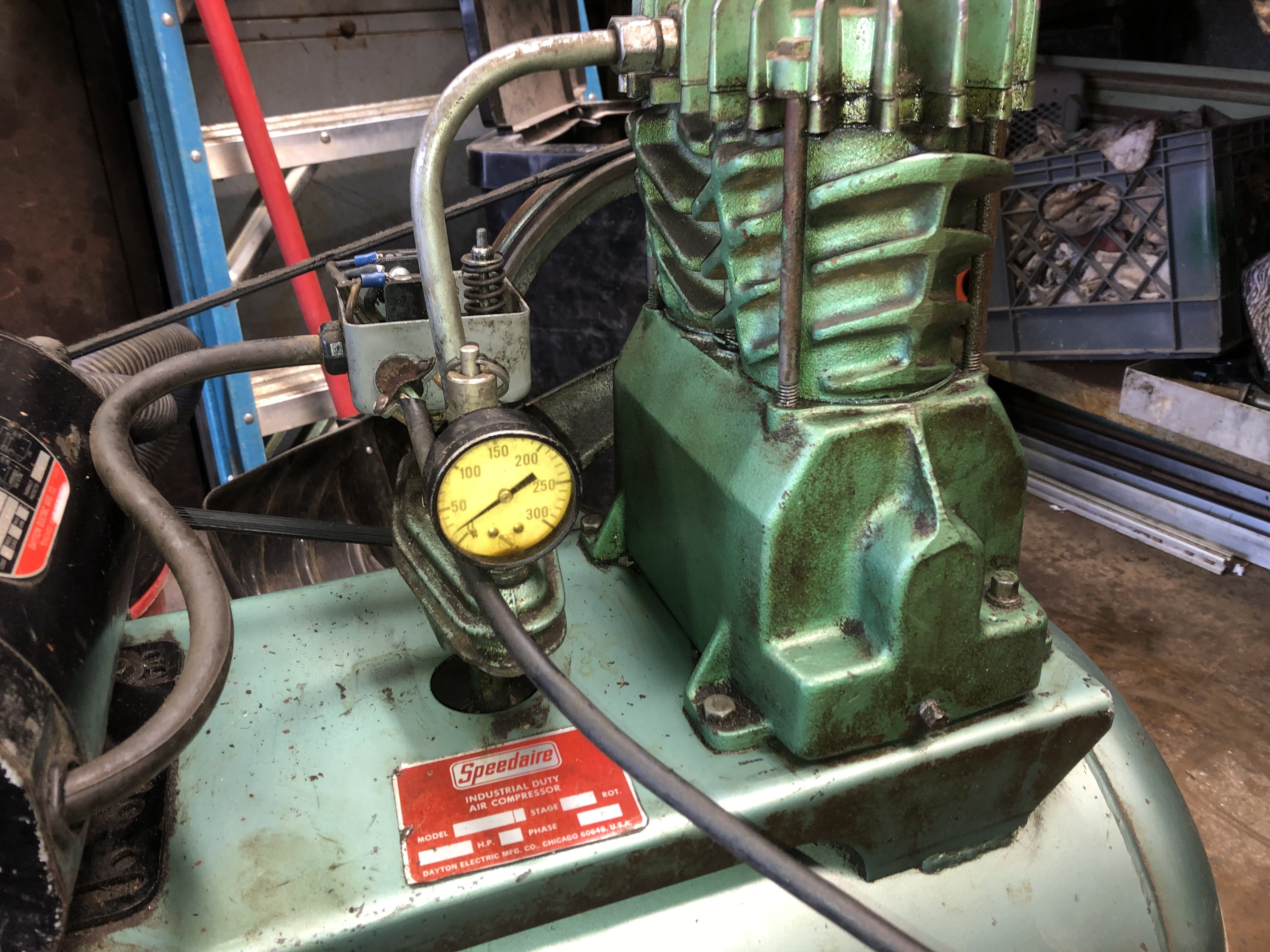 Help identifying old green compressor